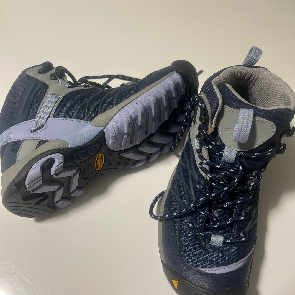 Keen Ankle Boots in Navy and Gray
